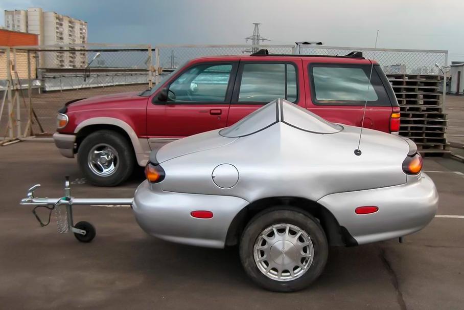 Фото из [объявления о продаже](https://www.avito.ru/moskva/zapchasti_i_aksessuary/pritsep_dlya_ford_taurus_1745282277)