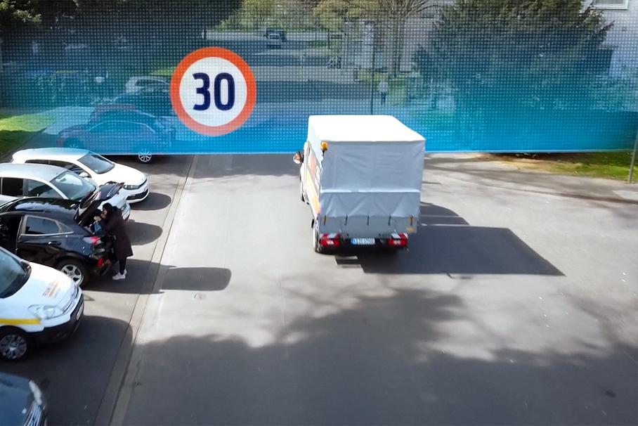 Видео: Ford испытывает технологию принудительного снижения скорости