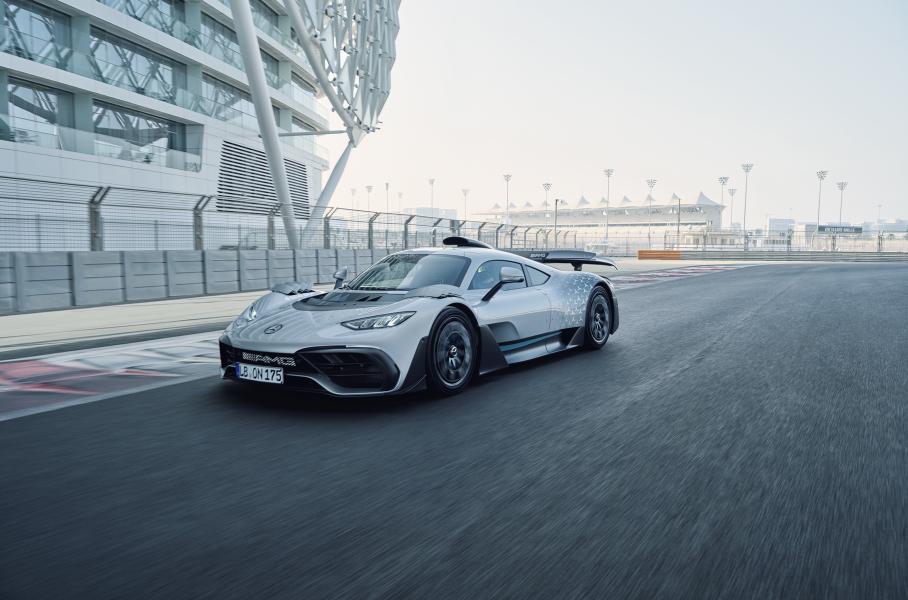 Представлен серийный Mercedes-AMG One: пять моторов и разгон до ста за 2,9 секунды