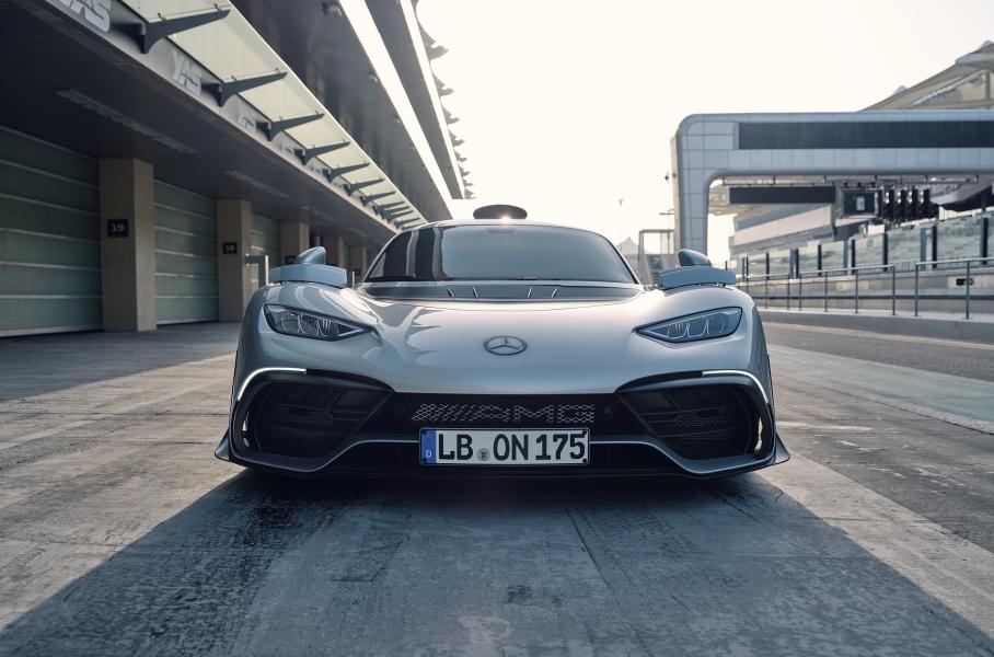Представлен серийный Mercedes-AMG One: пять моторов и разгон до ста за 2,9 секунды