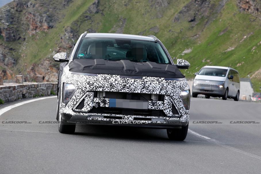 Hyundai готовит кроссовер с оптикой, как у «космического» минивэна Staria