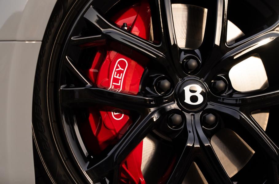 Bentley анонсировала «драйверские» версии купе и кабриолета Continental GT