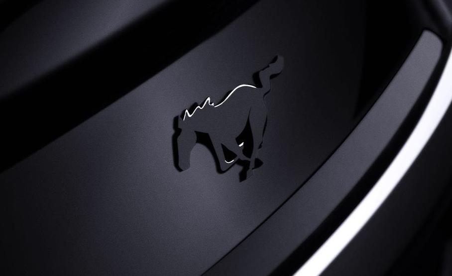 Ford анонсировал «безымянный» чёрный Mustang