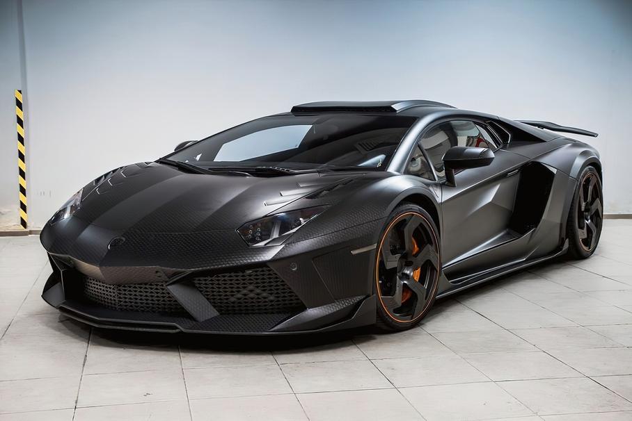 Lamborghini Aventador LP700-4 I