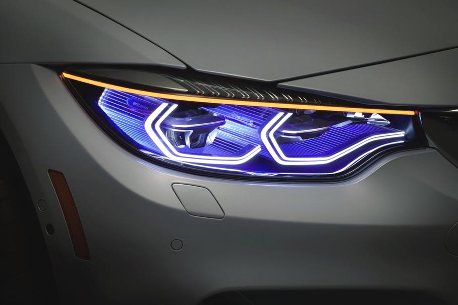 BMW напомнила водителям о необходимости включать поворотники