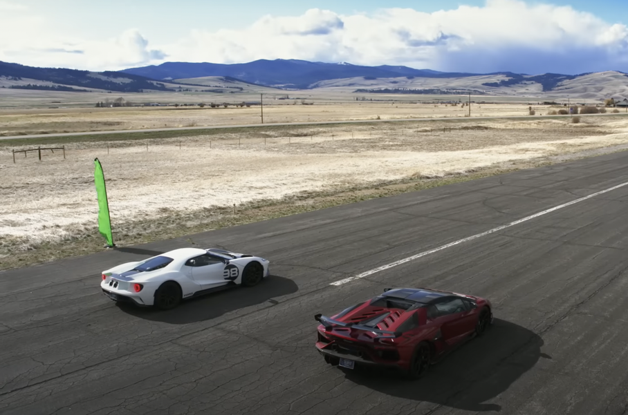 Ford GT сравнили в дрэг-гонке с Lamborghini Aventador SVJ