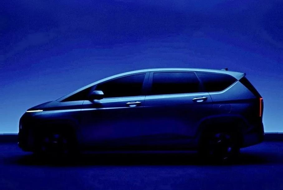 Hyundai показал салон нового бюджетного компактвэна на базе Creta