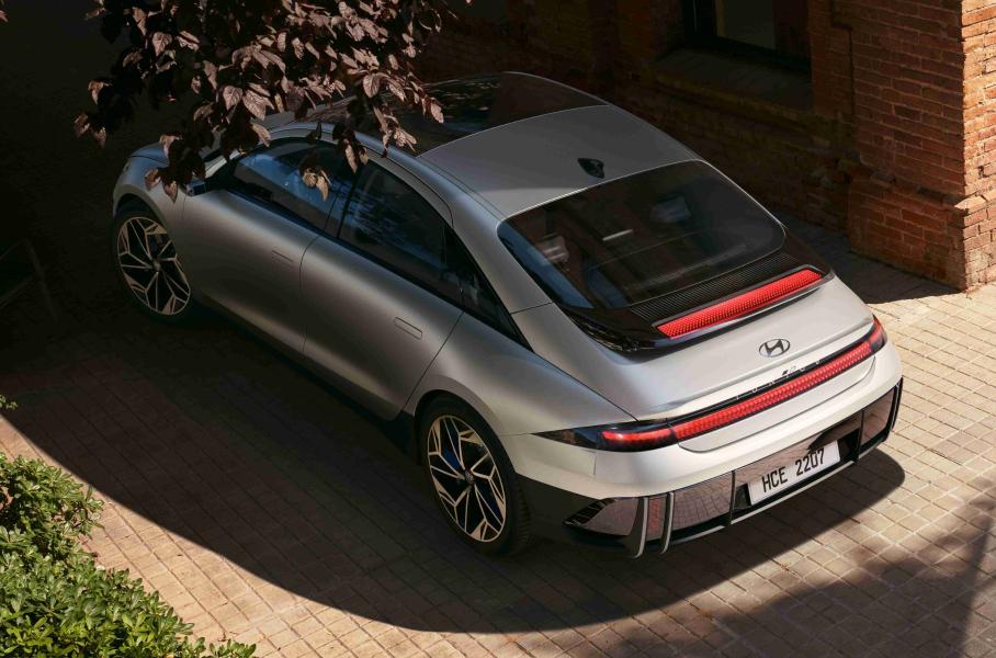 Показан электрокар Hyundai Ioniq 6: два мотора, 325 сил и 610 км без подзарядки