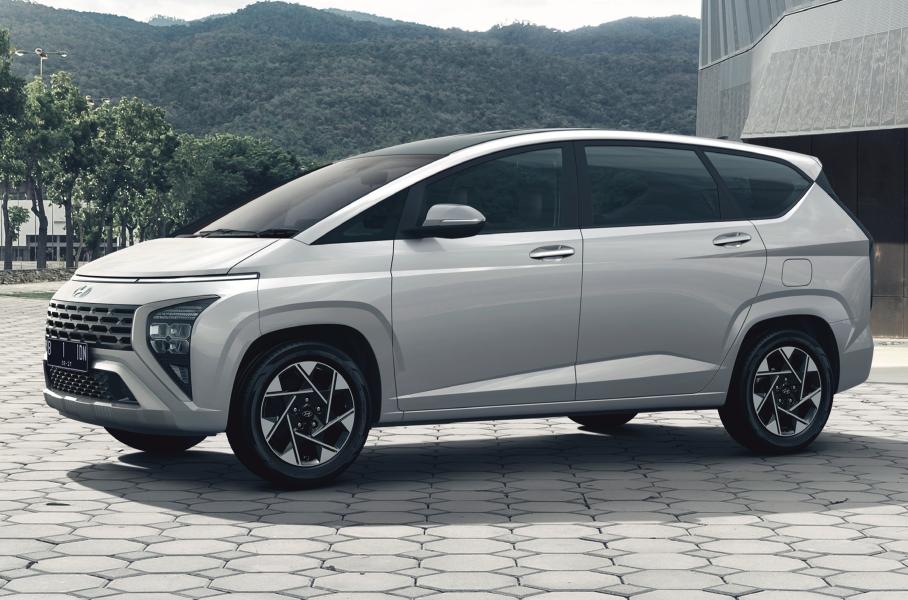 Hyundai представила минивэн Stargazer на базе Creta