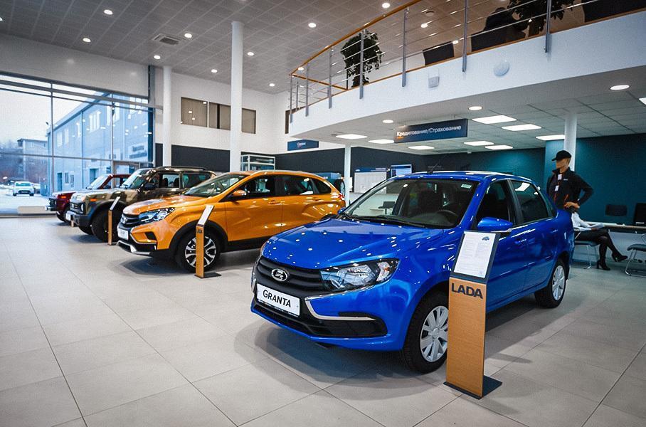 АвтоВАЗ отправит дилерам на продажу лишь две модели Lada