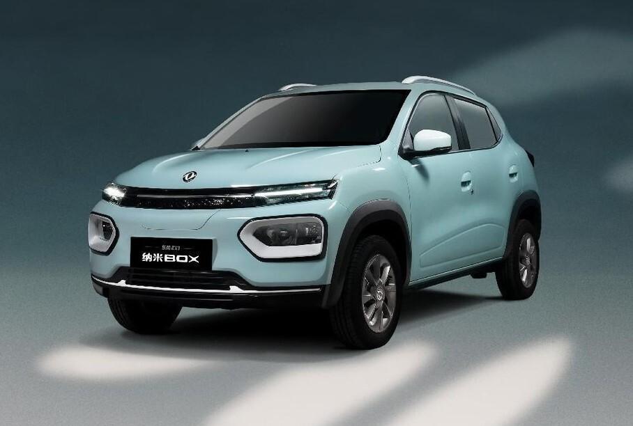 У Dongfeng появился компактный кроссовер за 550 тысяч рублей
