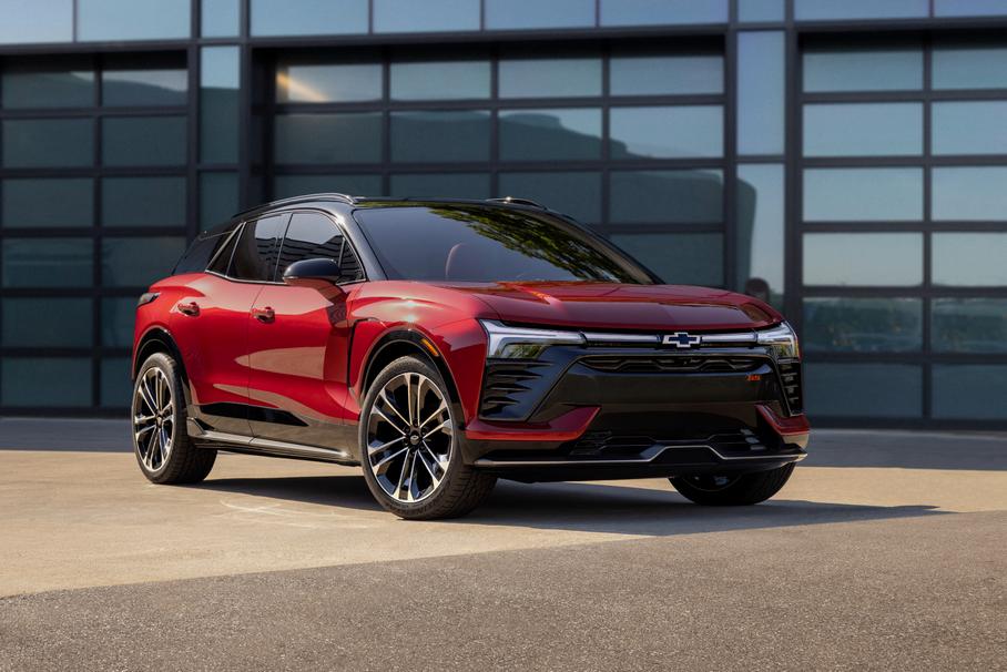 Флагманский Cadillac, новый Geely Atlas и седан Chery: главное за неделю