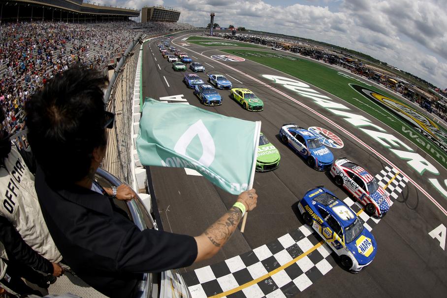 Гонки NASCAR могут перейти на электромобили