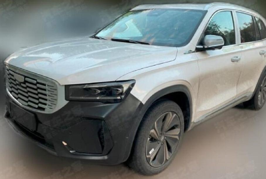 Гибридный Geely Monjaro с зарядкой от розетки выехал на тесты