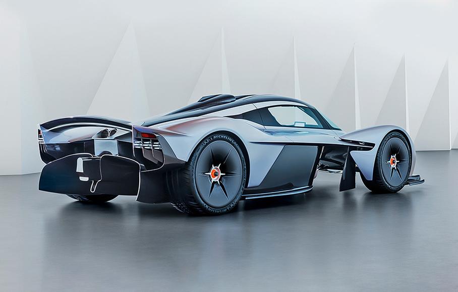 Гиперкар Aston Martin Valkyrie в наши дни напоминает об аэродинамике забытого гиперкара авторства Захарова