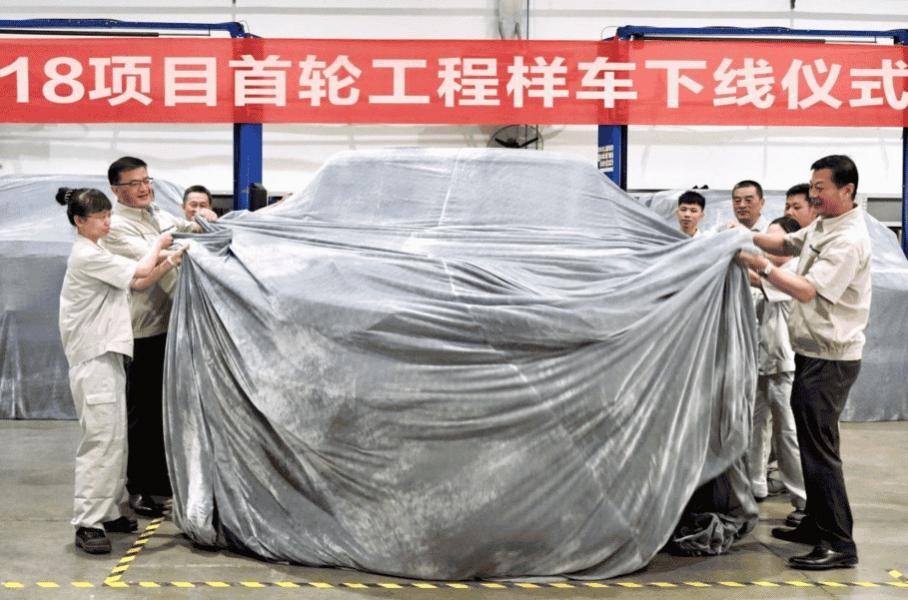 Dongfeng запустил в серию 1070-сильный брутальный внедорожник