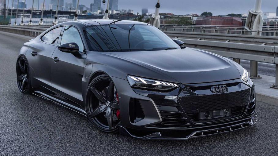 Посмотрите на Audi RS e-tron GT с тюнингом из Польши