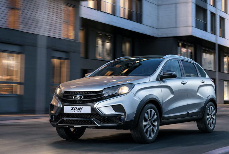 В российских автосалонах практически закончились Lada Xray