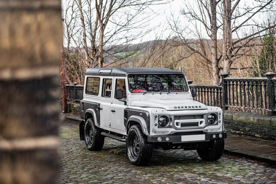 Оригинальный Land Rover Defender получил тюнинг от Chelsea Truck Company