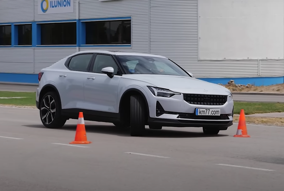 Polestar 2 проверили «лосиным тестом»