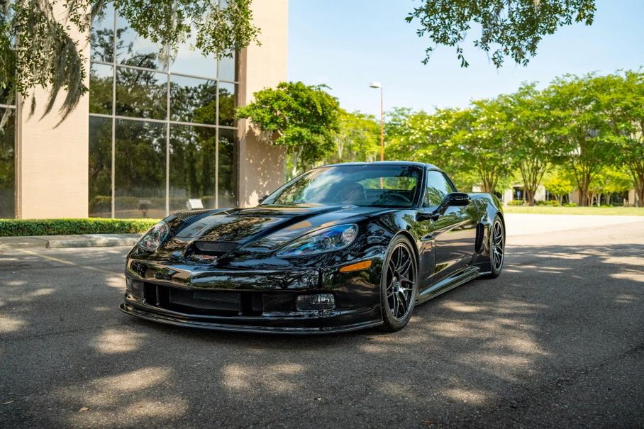 В продаже появился Chevrolet Corvette в честь гоночных машин марки