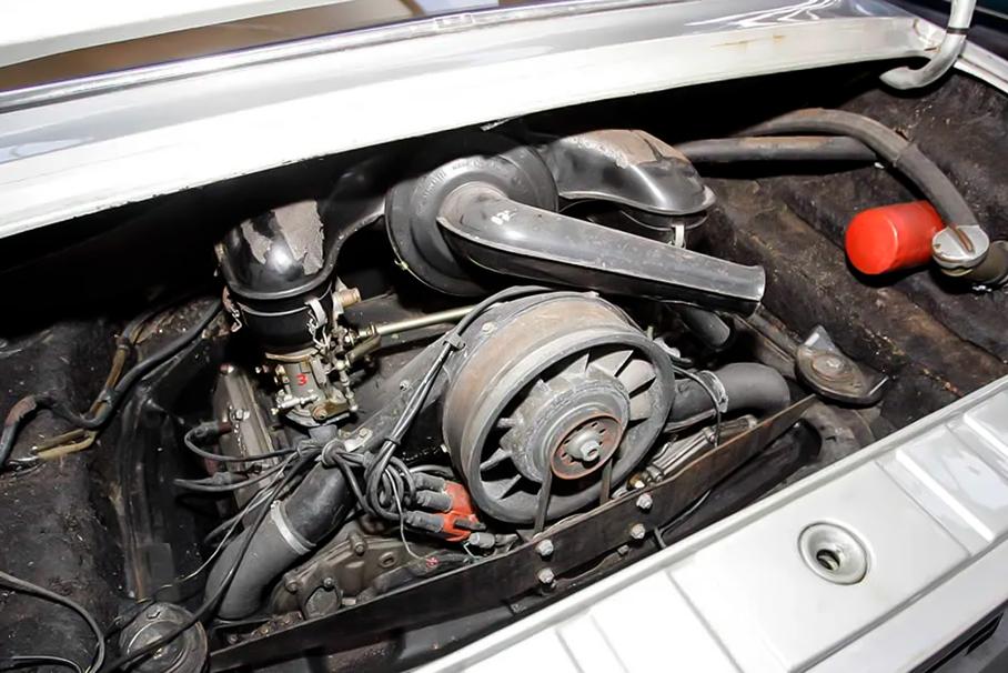 Volkswagen Panamera или Porsche Phaeton?