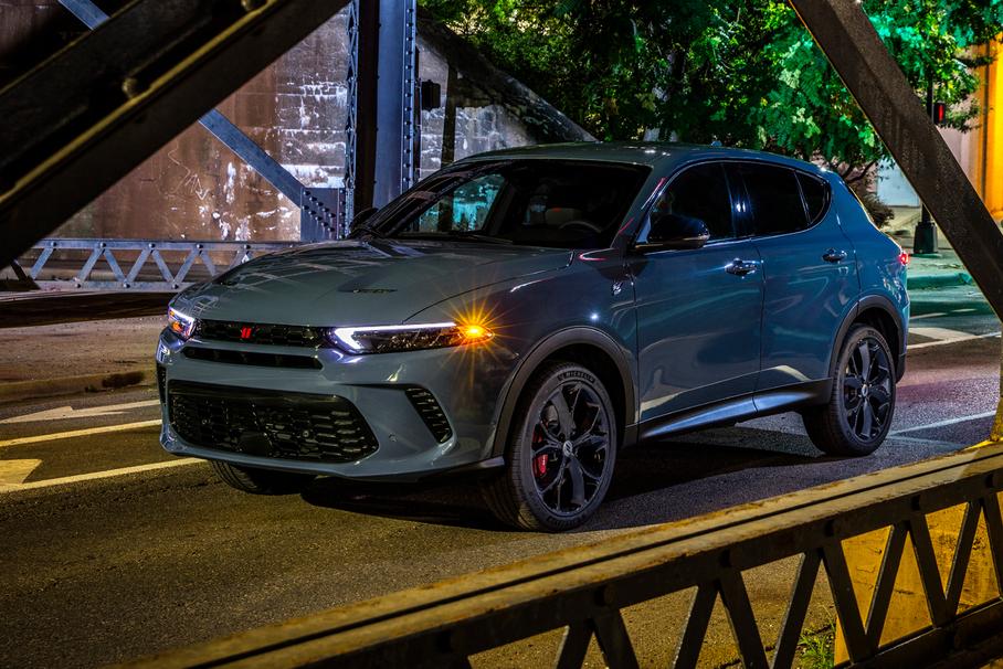 Новый кроссовер Dodge набрал 14 тысяч предзаказов за сутки