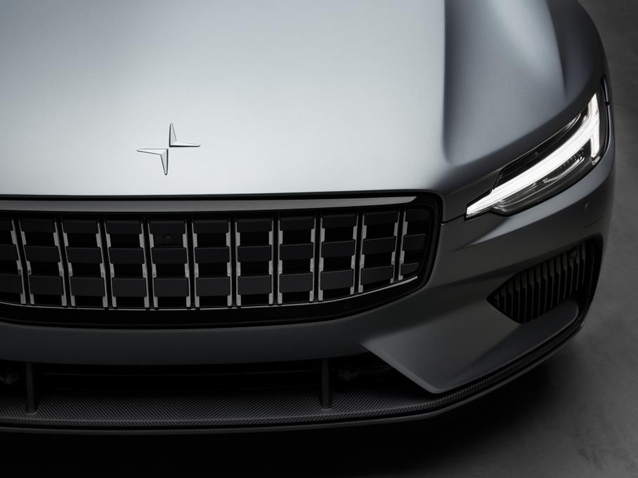 Citroen предъявил Polestar претензии из-за логотипа