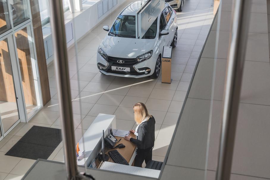 Теперь официально: в салонах Lada разрешили продавать китайские автомобили