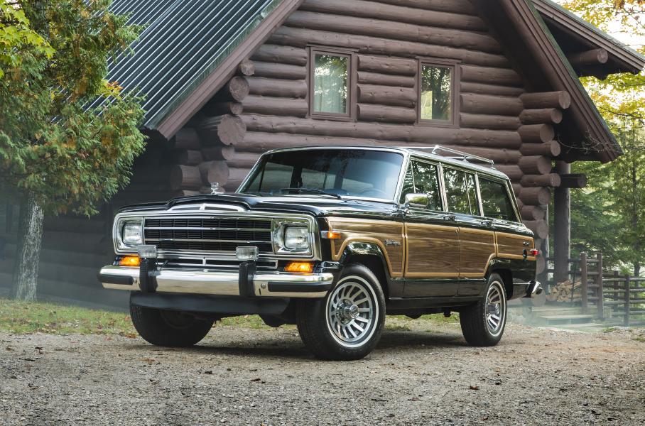 30-летние Jeep Grand Wagoneer превратят в электрокары за 290 000 долларов