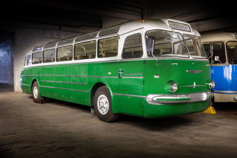 Ikarus 55