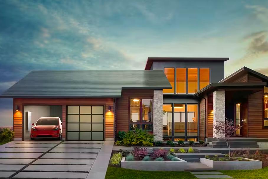 Tesla несколько лет запрещает клиенту заряжаться от солнечных батарей