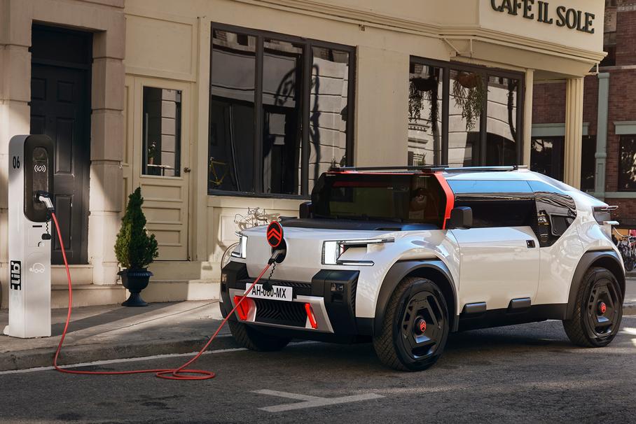 Citroen показал доступный электрокар с вертикальным лобовым стеклом