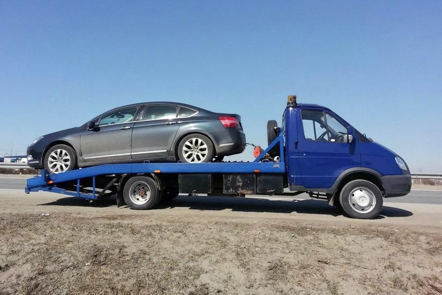 Стала известна судьба автомобилей, брошенных на границе с Грузией
