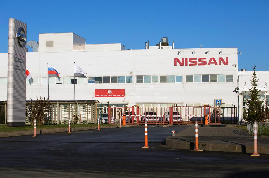 Nissan решил избавиться от всех российских активов