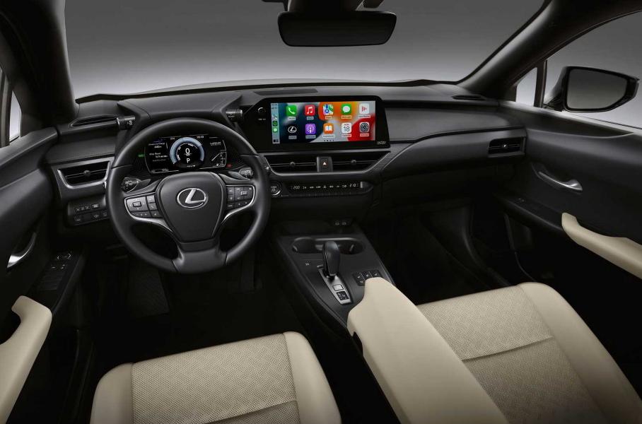 Интерьер Lexus UX 300e