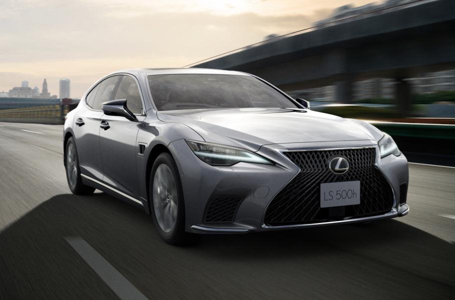 Lexus LS обновился и получил усовершенствованный полуавтопилот