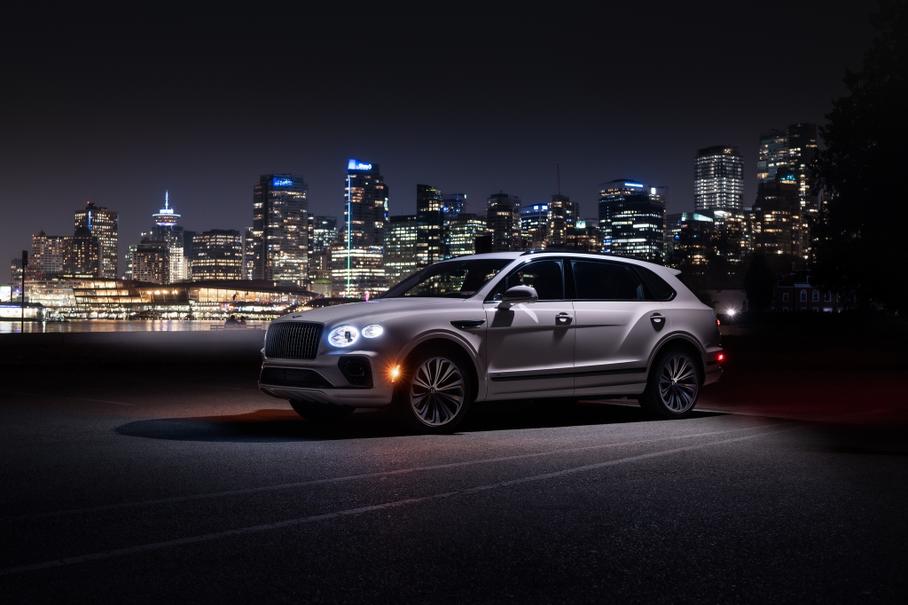 Benley Bentayga отзывают из-за проблем с камерой заднего вида