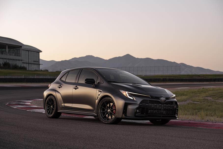 Toyota не исключает появления GR-гибридов