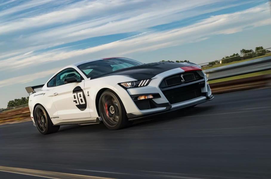 Ford Mustang Shelby GT500 превратили в 1220-сильного «Венома»
