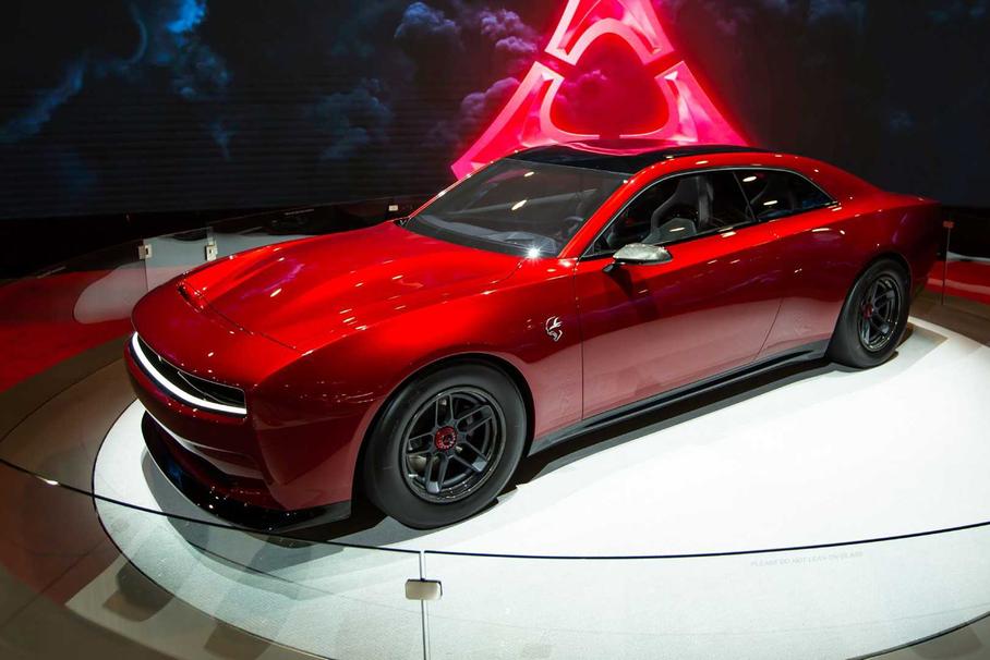 Dodge Charger Daytona SRT получил девять вариантов мощности