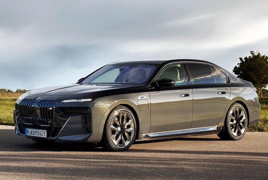 Босс BMW объяснил, чем хороши споры о дизайне баварских новинок