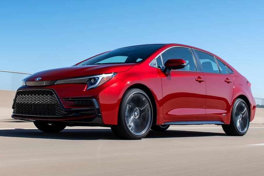 Самые продаваемые автомобили 2022 года: лидирует Toyota