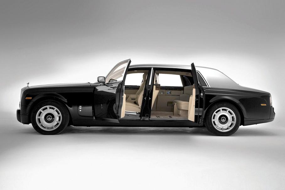 Длиннобазный Rolls-Royce Phantom