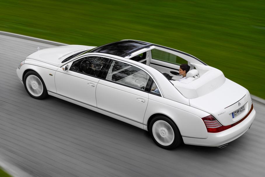 В 2007 году представили версию с кузовом ландо. [Maybach 62S Landaulet](https://motor.ru/lab/maybach-62-s-landaulet.htm) объявили концепт-каром, однако известно о восьми выпущенных товарных экземплярах