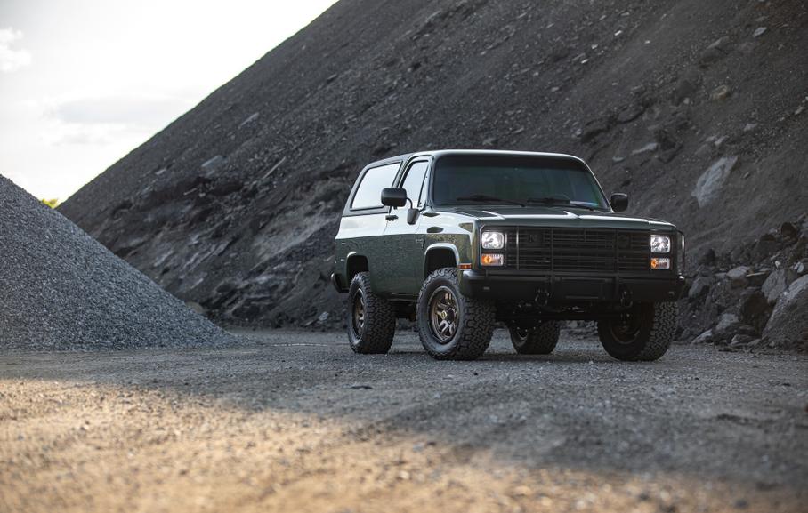 Retro Designs представила рестомод на базе Chevrolet K5 Blazer
