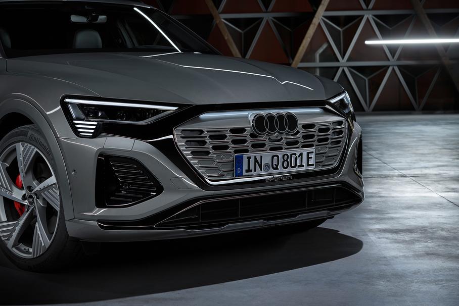 Audi изменила дизайн логотипа: кольца стали двухмерными