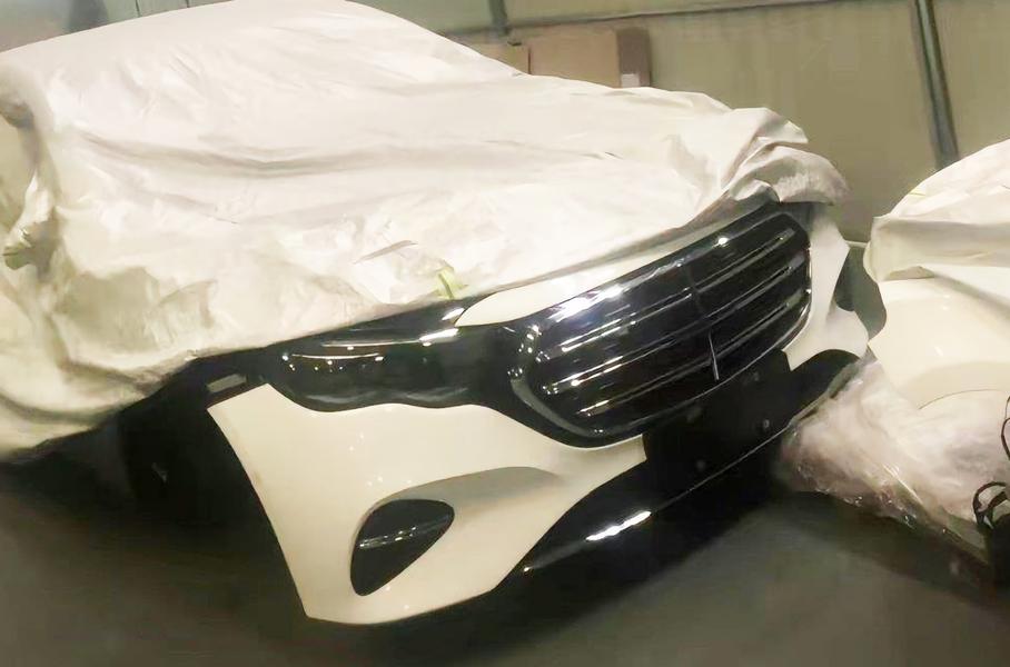 Будущий Mercedes-Benz E-Class: новая фотография