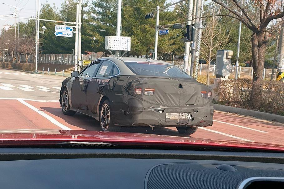 Hyundai Sonata обновится и сменит имидж