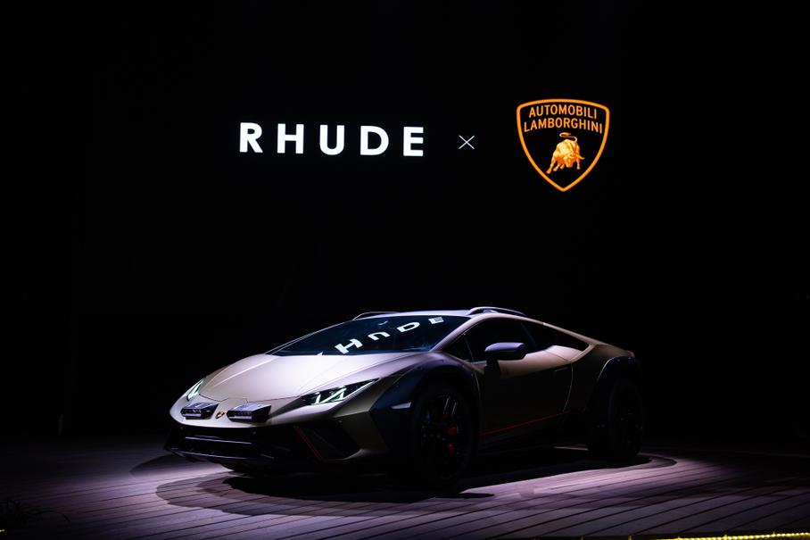 Lamborghini Huracan Sterrato посвятили линейку одежды